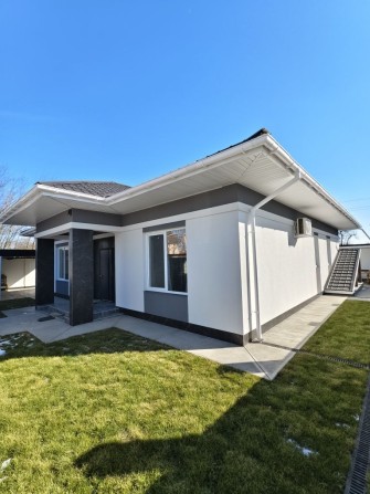 Продам новый дом с ремонтом в Фонтанка 1 - фото 1