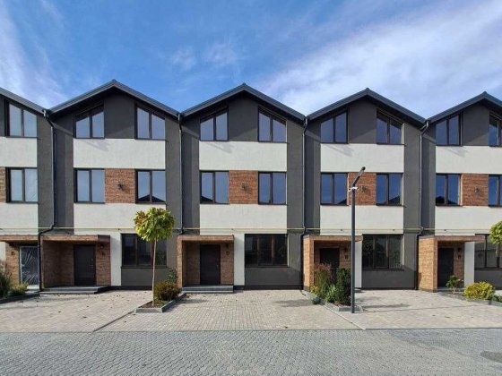 Таунхаус в Авангарде 119 кв.м за 59.900 у.е.