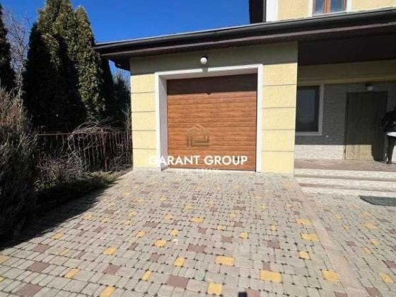 Продається /сучасний котедж/в чудовій локації Фонтанка