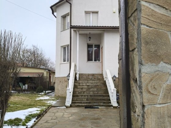 Продается дом в центре Авангарда, который впечатляет