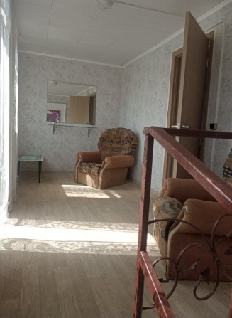 Продам крепкий дом в Великодолинском - фото 1