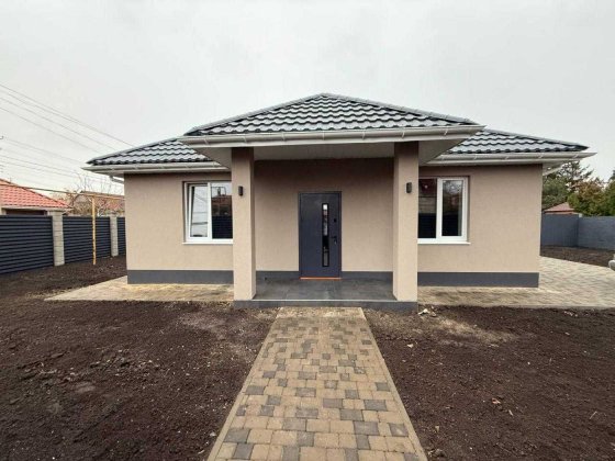 Будинок у Фонтанці нової споруди.