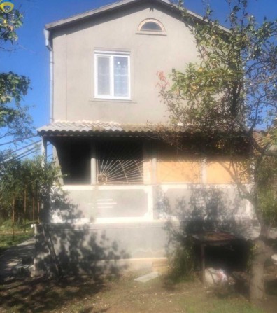 Продам добротный 2х этажный дом - фото 1