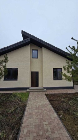 Будинок у моря з великим участком - фото 1