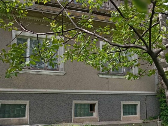 Будинок 3 поверховий. Нерубайское