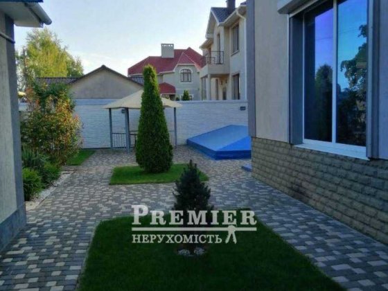 Дом 280 м2 В Царском селе с бассейном участок 6 соток Лиманка