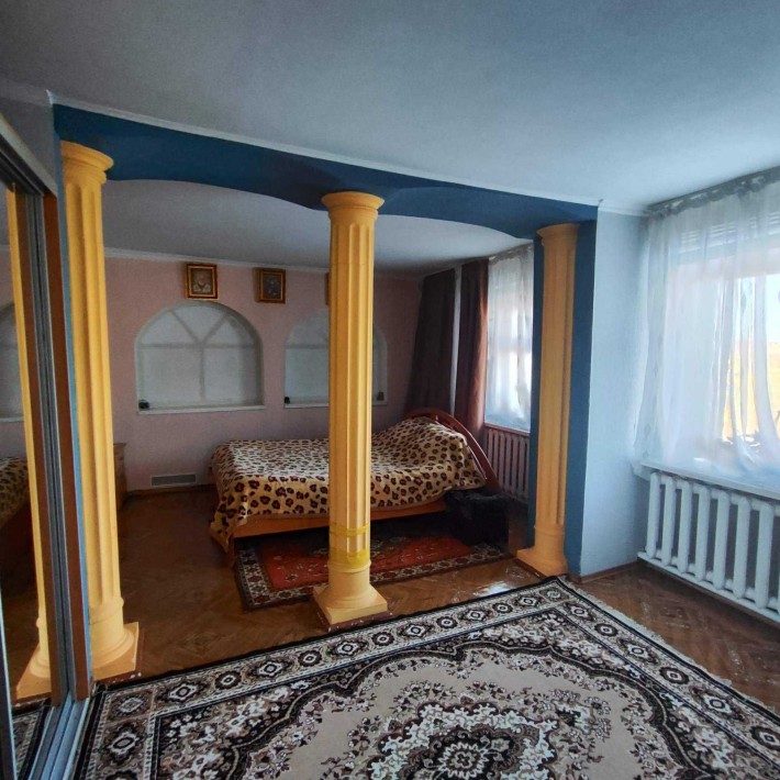 Продаётся дом в с. Нерубайском на две семьи. - фото 1