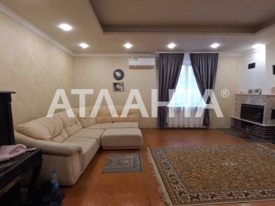 Будинок нової будівлі з кап. ремонтом у с. Світле!