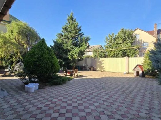 Дім,у якому хочеться приймати лише найближчих