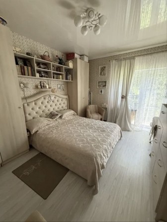 Продам новый дом в Нерубайском с рамонтом - фото 1