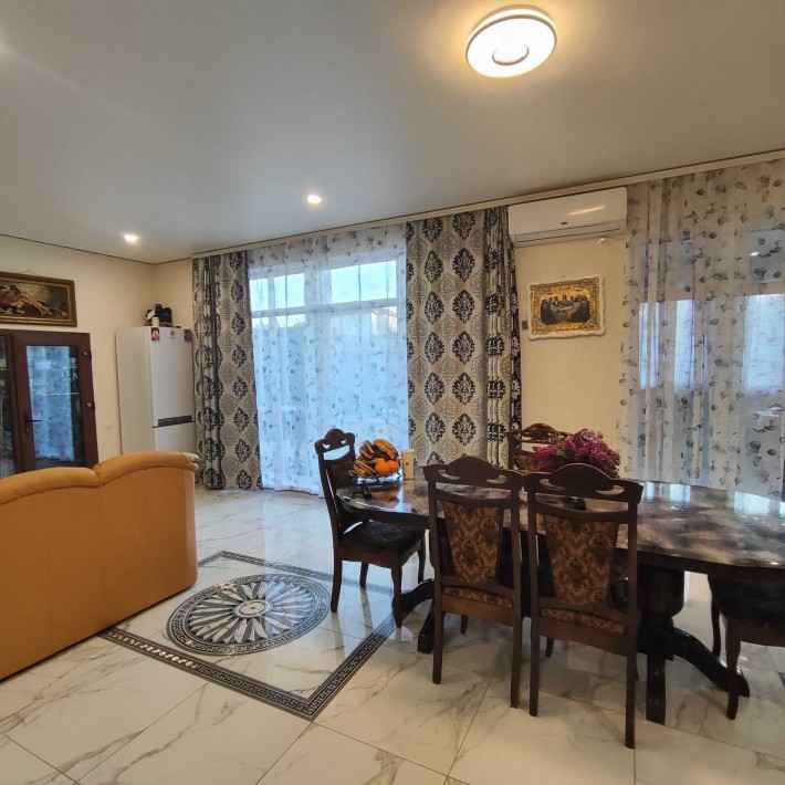 Срочно продам новый дом 160 м² в Нерубайском, гараж, участок 10 соток - фото 1