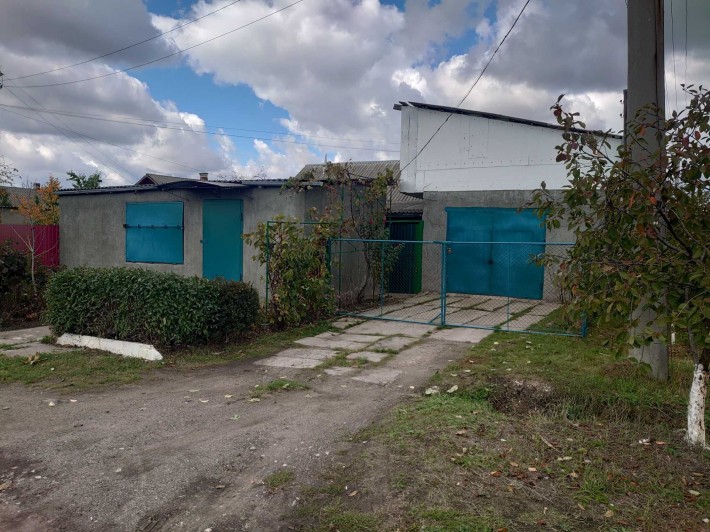 СРОЧНО!!! Продам 3 дома с торговой площадью . - фото 1