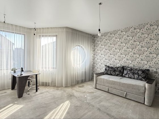 Продам дом с АГВ Сухой Лиман  земля 8 соток