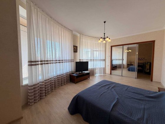 Дом в первой линии моря, Каролино-Бугаз, с ремонтом Кароліно-Бугаз