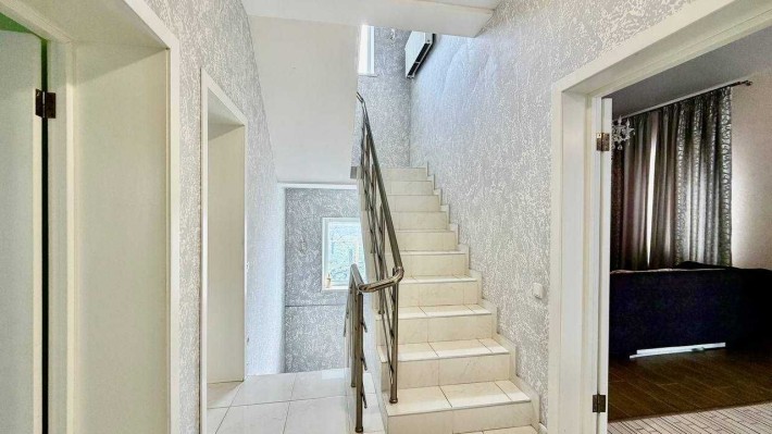 Частный дом в закрытом кооперативе гос акт на землю - фото 1