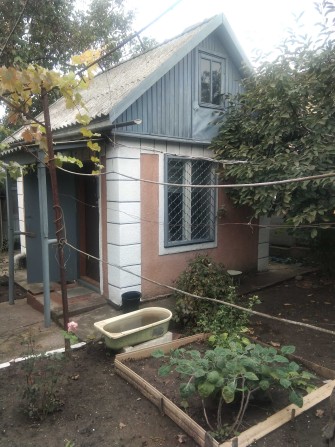 Продам  дом с. Бурлачья Балка рядом с остановкой транспорта,500м - фото 1