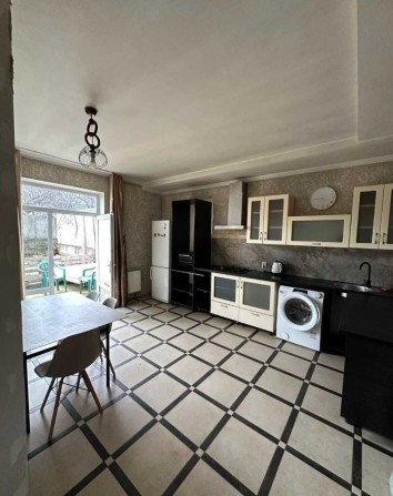 Продам дом от хозяина 230м  8соток , 2018год ВСЕ ДОКУМЕНТЫ. - фото 1