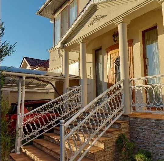 Хозяйский, качественный дом в Совиньоне - фото 1