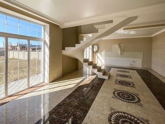 Новый дом с ремонтом 214м2 Совиньон участок 8 соток, 5 комнат