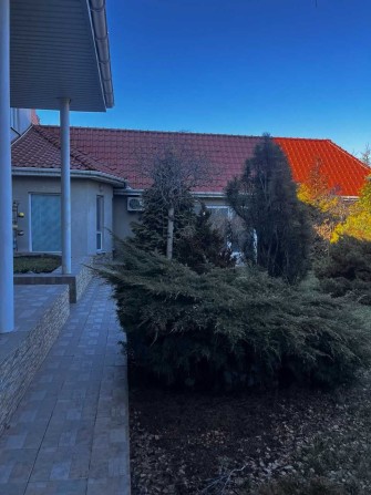 Продается двухэтажный дом в элитном  районе с прекрасным ремонтом - фото 1