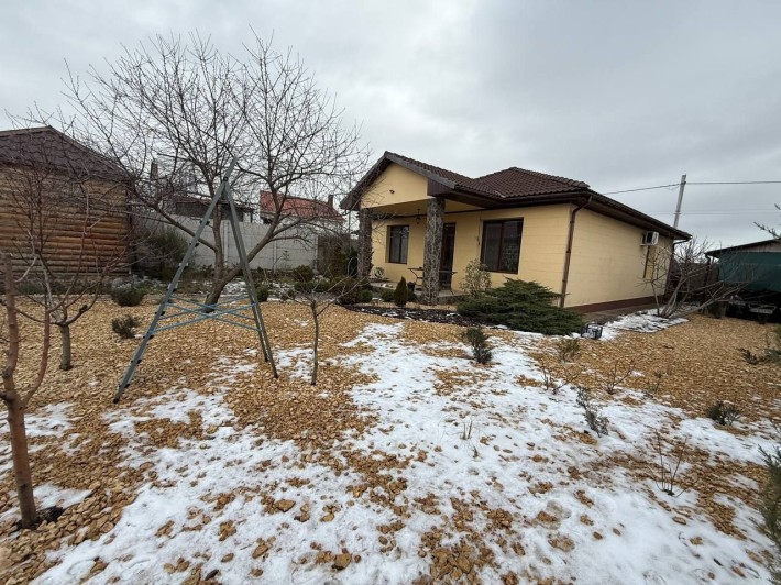 Срочная продажа добротного дома ПГТ Таирова - фото 1