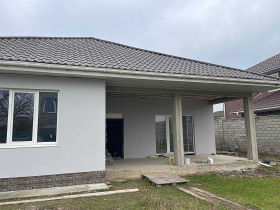 Продам капитальный одноэтажный дом в ПГТ Таирова площадь  150 м Таирово