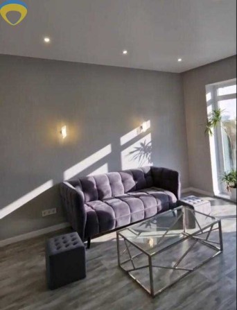 Продам красивый дом с евроремонтом в Зеленом Гае на ул. Трамвайная - фото 1