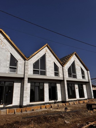 Продам Таунхаус  125 м2 на Бочарова - фото 1