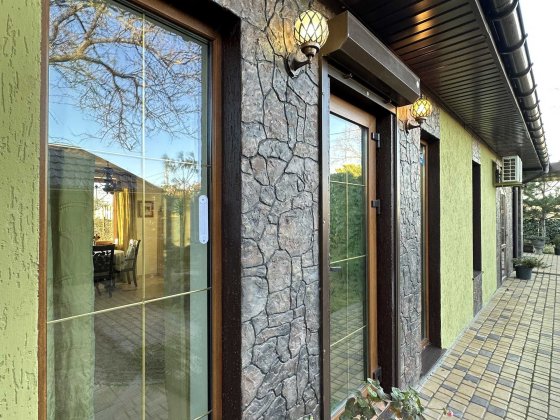 Продам капитальный дом 123 м в Молодежном. СК Вишневый сад. Молодіжне