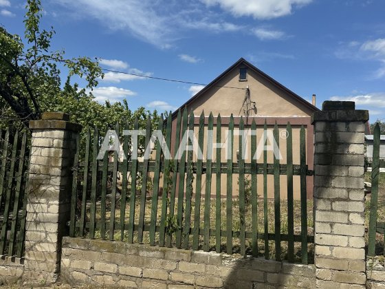 Дом в жилом состоянии. Новая Дофиновка. Возможен торг.