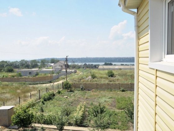 Будинок біля моря, Нова Дофінівка