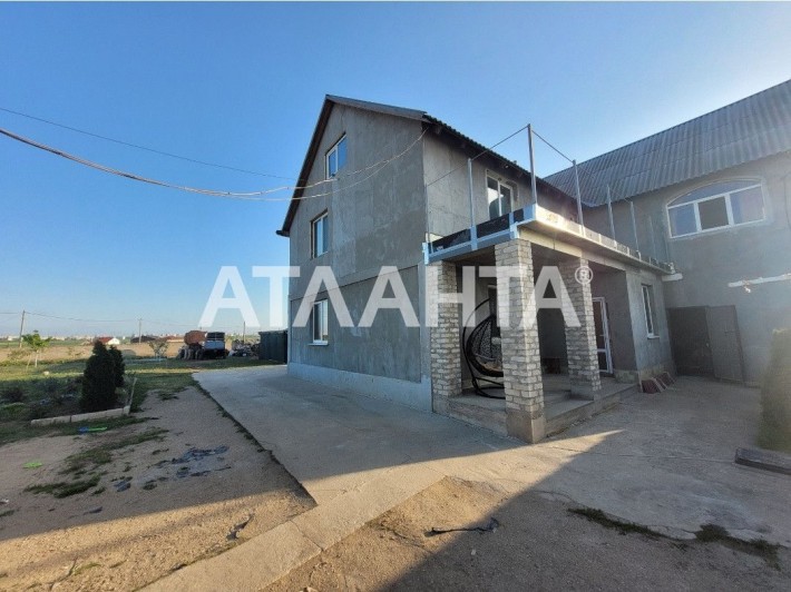 Капитальный двухэтажный дом , 4 комнаты , с. Красноселка - фото 1