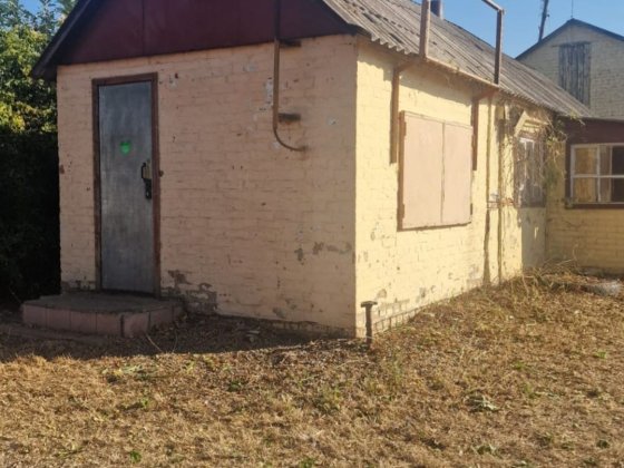 Продам приміщення на центральному ринку Гадяч