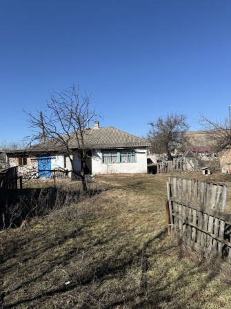 Нові Санжари, продаж частини будинку в гарному місці з комунікаціями - фото 1