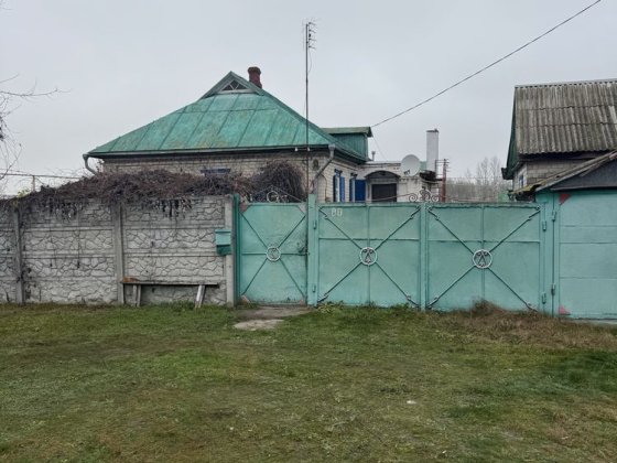 Продаж будинку і двох земельних ділянок 28 соток в Кривушах Кривуши