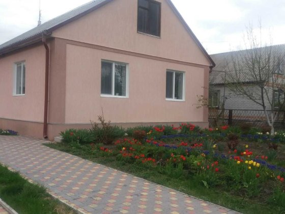Продається житловий будинок з меблями в Полтавській обл. м Решетилівка Решетиловка