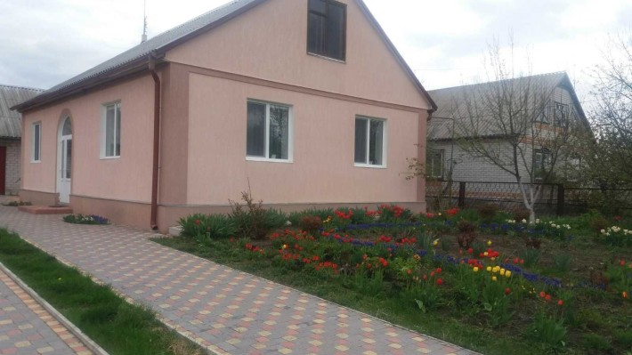 Продається житловий будинок з меблями в Полтавській обл. м Решетилівка - фото 1