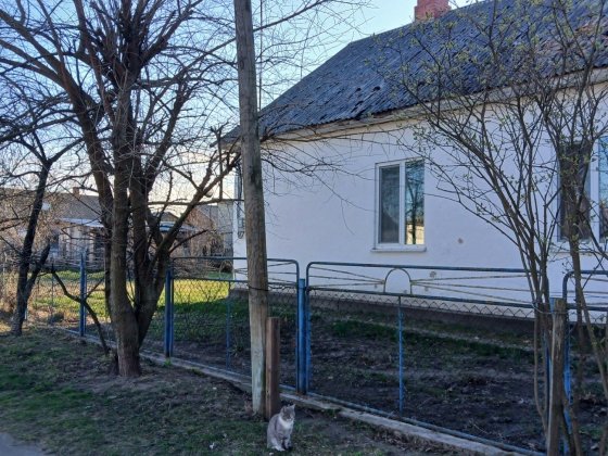 Пів будинку .Нова Рафалівка Вараш