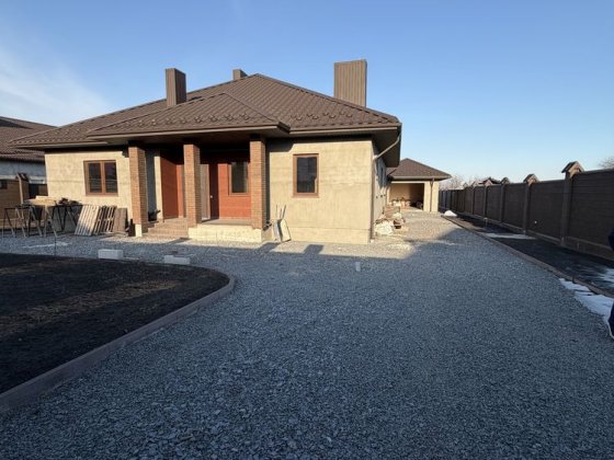 Одноповерховий будинок ( з ділянкою 12,5 сот.)