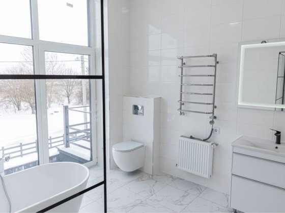 Продаж будинку з ремонтом, з каміном, з гаражем на 2 машини Вересневое