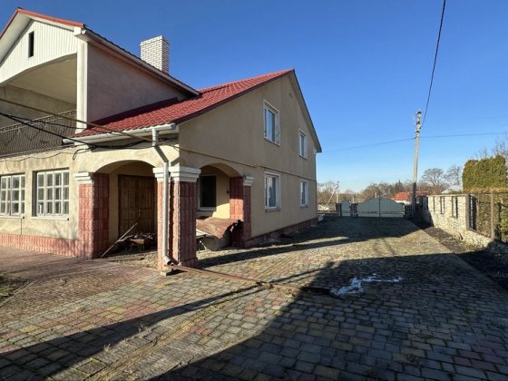 Продаж дому  з 15 сотими землі Великие Гаи