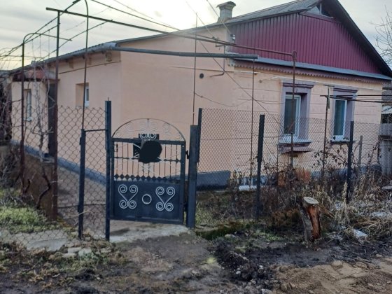 Продаж гарного газифікованого будинку з санвузлом,Дроздовка. Первомайск