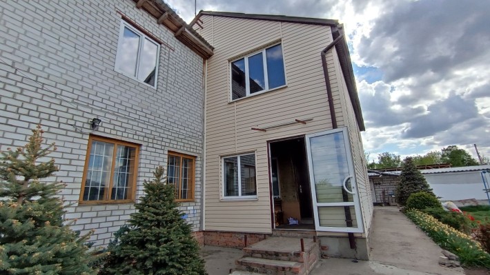 Продаж 2 поверхового будинку у смт Коротич - фото 1