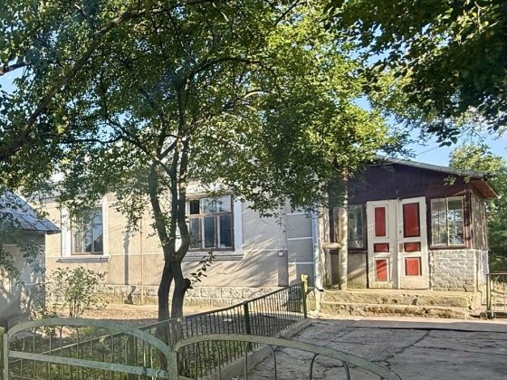 Будинок з гаражем у м.Волочиськ Хмельницької області Волочиськ