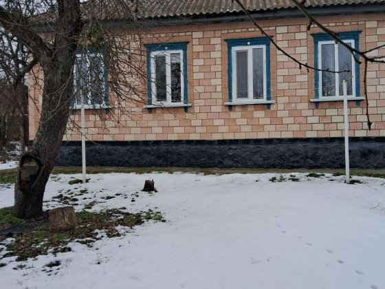 Будинок у центрі м.Корсунь-Шевченківський(біля центрального ринку) Корсунь-Шевченківський