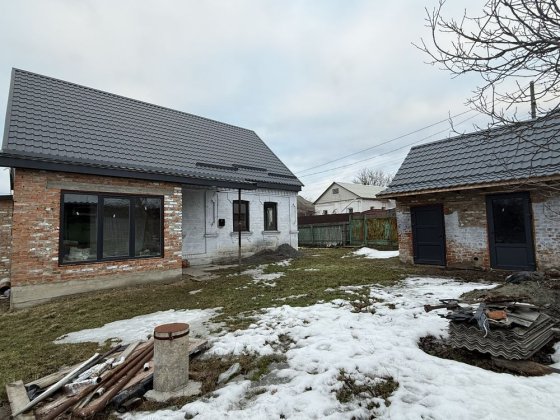 Продається будинок в м.Звенигородка у районі 5 школи Звенигородка