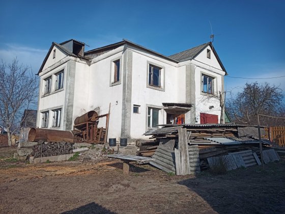 Будинок якісний надійний сімейний родинний Звенигородка