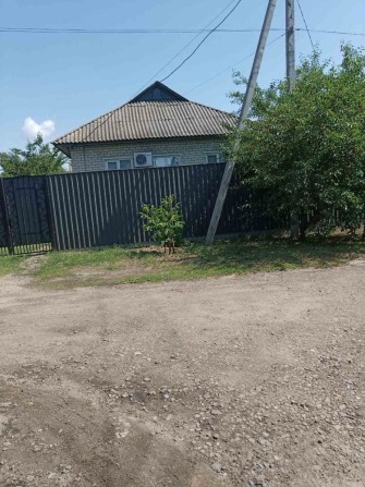 Продам гарний будинок з усіма зручносиями , меблями та технікою - фото 1