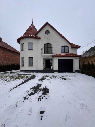 Продається великий двоповерховий будинок Новоселиця, 25км до Чернівців - фото 1