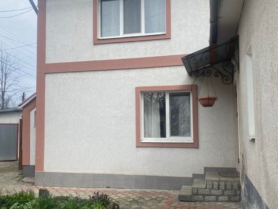 Продається будинок в Карпатах готовий для проживання м.Вижниця Вижница